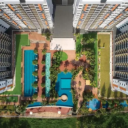Timurbay Seafront Byromeomike Kuantan Exterior photo
